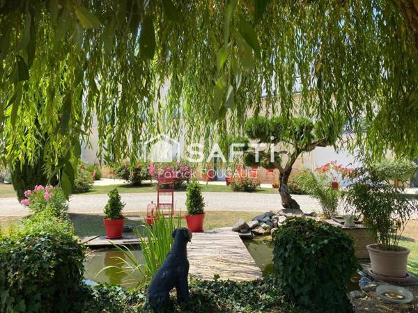 Spacieuse Maison de Maître dans un parc paysager