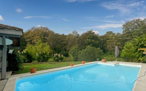 Maison à vendre    4 pièces • 112 m2 Saint-Pierre-du-Mont