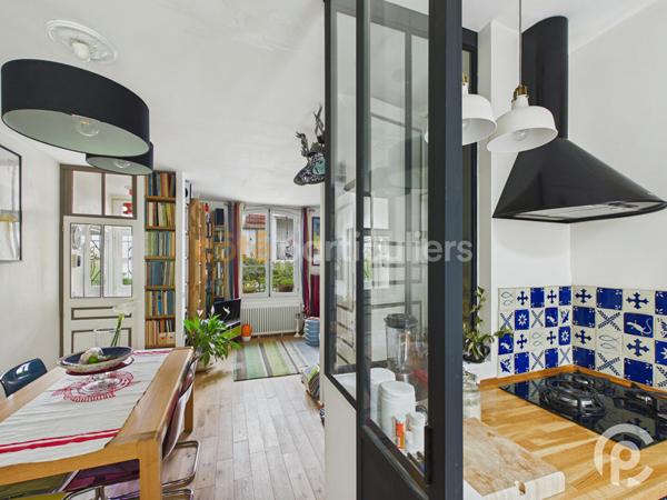 Vente
                Maison80 m² - 4 Pièces -
                    CLAMART (92140)