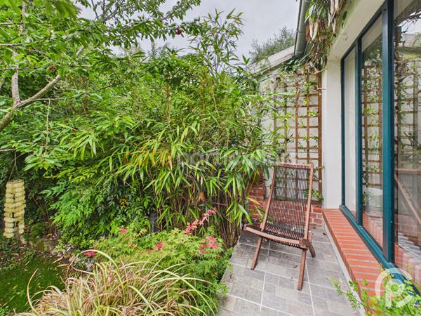 Vente
                Maison80 m² - 4 Pièces -
                    CLAMART (92140)