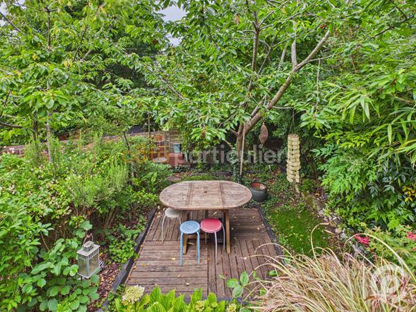 Vente
                Maison80 m² - 4 Pièces -
                    CLAMART (92140)