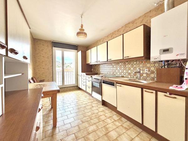 Appartement T4 avec balcon et garage ? Saint-Étienne