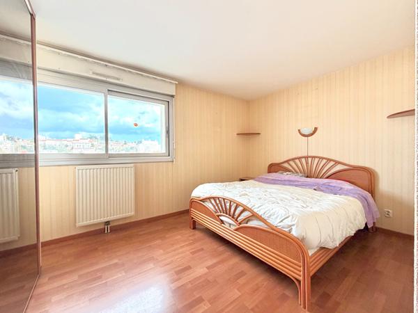 Appartement T4 avec balcon et garage ? Saint-Étienne