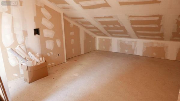 Maison à vendre à Vouziers dans les Ardennes (08400), ref : 08018-MAIS-2174