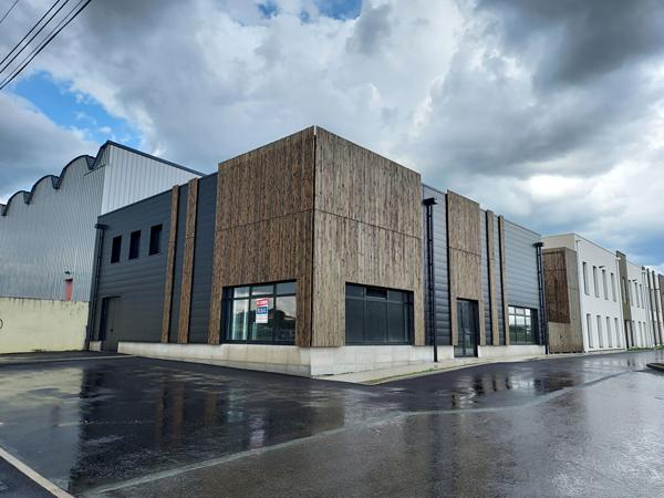Local commercial La Roche Sur Yon 422 m2 , La roche sur yon