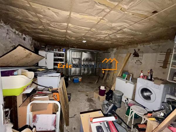 Vente                                                      Maison de village
                        
                     4 pièces                      106 m2                     à Rozay-en-Brie