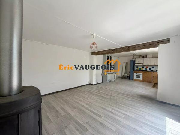 Vente                                                      Maison de village
                        
                     4 pièces                      106 m2                     à Rozay-en-Brie