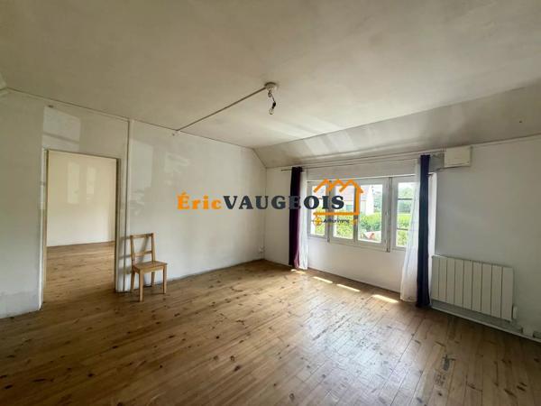 Vente                                                      Maison de village
                        
                     4 pièces                      106 m2                     à Rozay-en-Brie