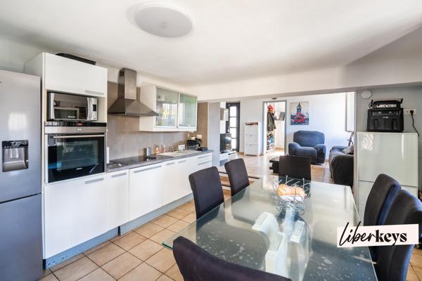 🔥 RARE À MARSEILLE – BAS DE MAISON T4 + JARDIN + PARKING MULTIPLE 🔥