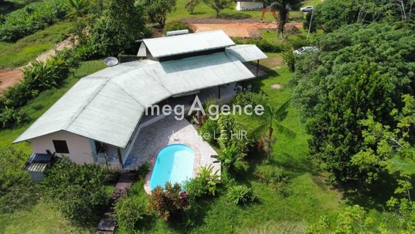 Maison à MATOURY, 97351 - 6 pièces 160m²
