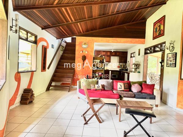Maison à MATOURY, 97351 - 6 pièces 160m²