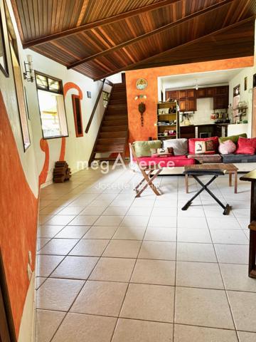 Maison à MATOURY, 97351 - 6 pièces 160m²