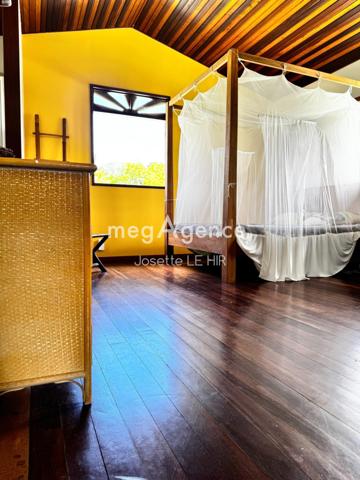 Maison à MATOURY, 97351 - 6 pièces 160m²