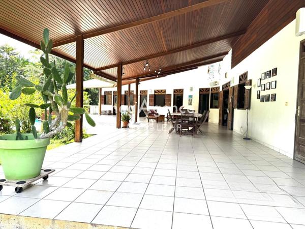 Maison à MATOURY, 97351 - 6 pièces 160m²