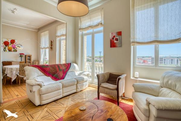 Maison à vendre 442 000 € Agen 8 p 205 m² DPE D