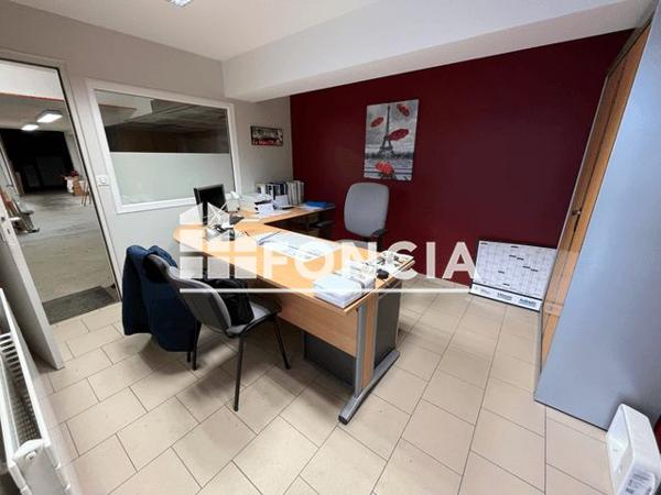 Location Local commercial 5 pièces 250 m² - 52 Rue de la Fonderie Flers 61100