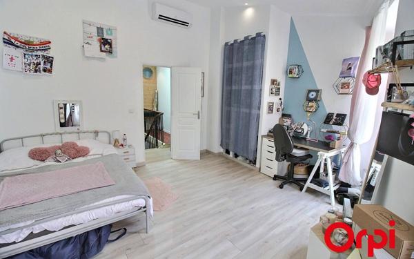 Maison à vendre    4 pièces •  Roquevaire