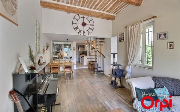 Maison à vendre    4 pièces •  Roquevaire