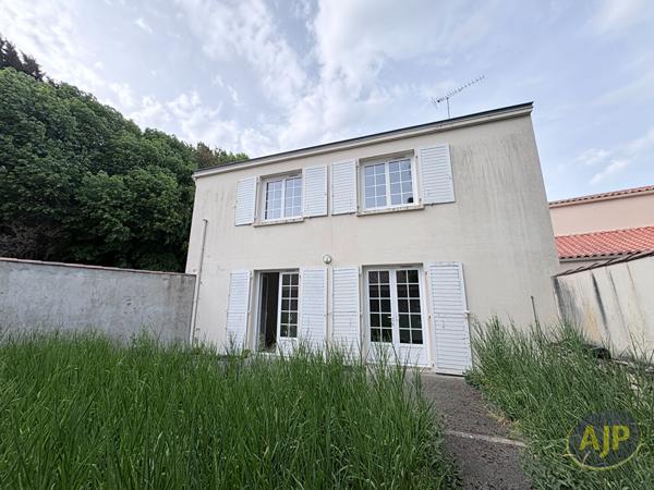 Vente maison Lucon : 117 260 € - AJP Immobilier Luçon