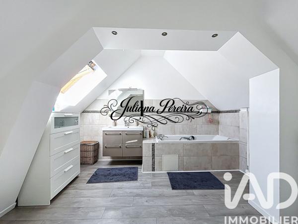 Maison à vendre 5 pièces 118 m² Fontenay-Saint-Père