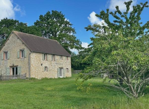 Deux maisons - 11 Hectares