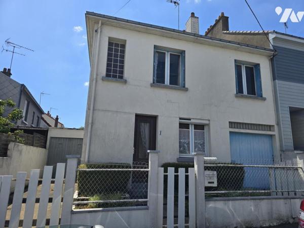 SAINT-NAZAIRE, proche du parc paysager, maison à rénover. 