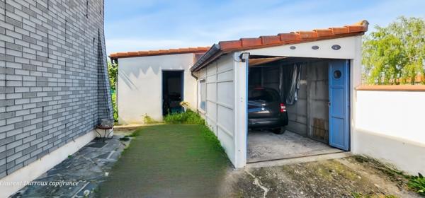 Maison à vendre 10 pièces AUREILHAN (65) composée de 2 appartements indépendants