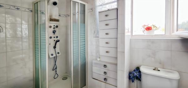 Maison à vendre 10 pièces AUREILHAN (65) composée de 2 appartements indépendants