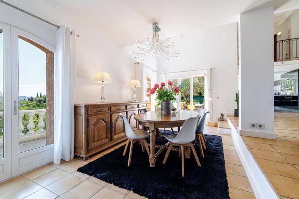 Vente Villa de luxe Gattières 5 Pièces 183 m²