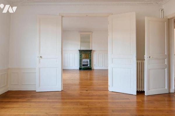 PARIS 12 / BEL-AIR - 3 PIECES HAUSSMANNIEN DERNIER ETAGE ASCENSEUR VUE DEGAGEE + 2 CHAMBRES + CAVE