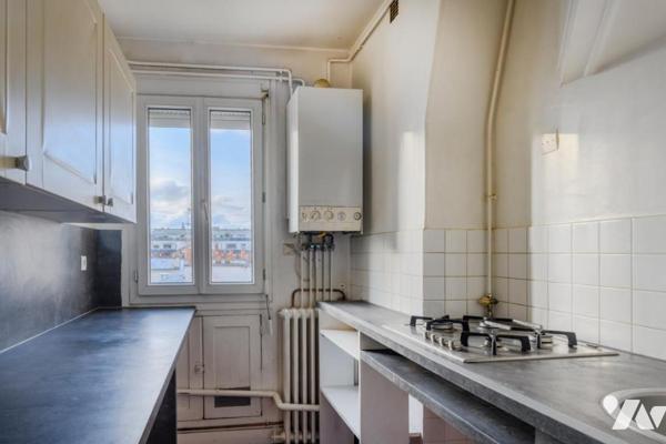 PARIS 12 / BEL-AIR - 3 PIECES HAUSSMANNIEN DERNIER ETAGE ASCENSEUR VUE DEGAGEE + 2 CHAMBRES + CAVE