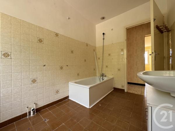 Appartement T4 à vendre  4 pièces - 84,40 m2 ST AFFRIQUE - 12