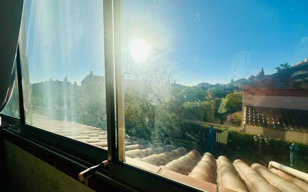 Appartement à vendre    2 pièces • 32,93 m2 La Seyne-sur-Mer