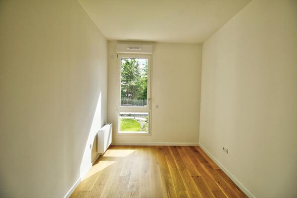 Appartement Suresnes 3 pièce(s) 60.94 m2 , Suresnes