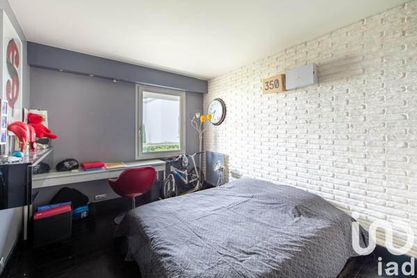 Appartement à vendre 5 pièces 121 m² Suresnes