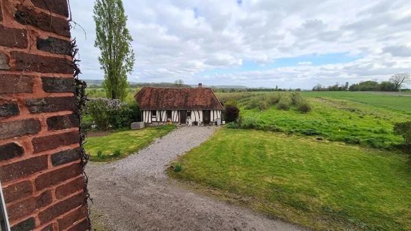Vente                                                      Ferme
                        
                     9 pièces                      193 m2                     à Neufchâtel-en-Bray