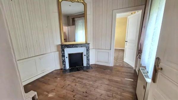 Vente                                                      Ferme
                        
                     9 pièces                      193 m2                     à Neufchâtel-en-Bray