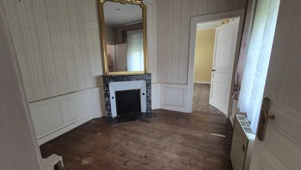 Vente                                                      Ferme
                        
                     9 pièces                      193 m2                     à Neufchâtel-en-Bray