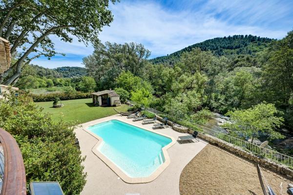 Vente Maison de luxe Ventabren 7 Pièces 218 m²