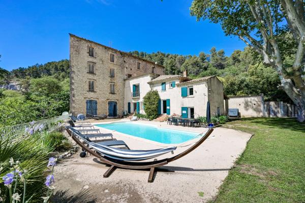 Vente Maison de luxe Ventabren 7 Pièces 218 m²