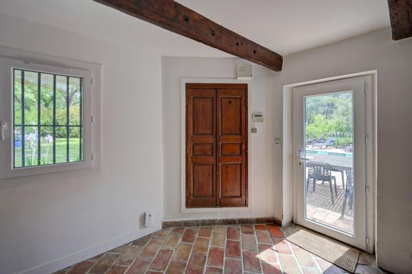 Vente Maison de luxe Ventabren 7 Pièces 218 m²