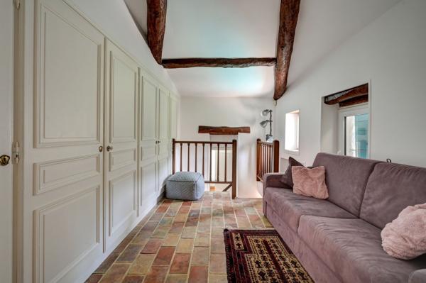 Vente Maison de luxe Ventabren 7 Pièces 218 m²