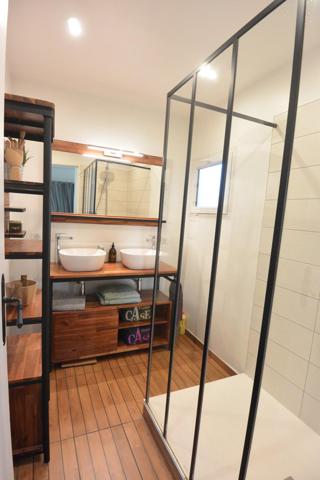 Secteur sud - Appartement entièrement rénové proche écoles et commerces