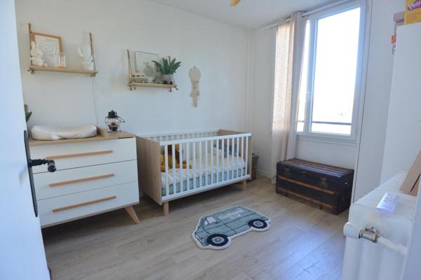 Secteur sud - Appartement entièrement rénové proche écoles et commerces