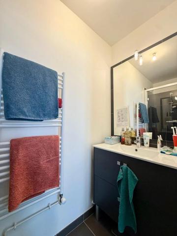 Vente                                                      Appartement
                        
                     4 pièces                      91 m2                     à Fontainebleau