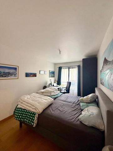 Vente                                                      Appartement
                        
                     4 pièces                      91 m2                     à Fontainebleau