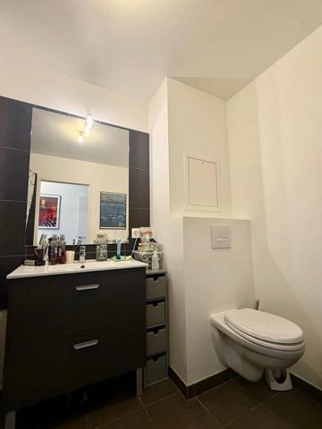 Vente                                                      Appartement
                        
                     4 pièces                      91 m2                     à Fontainebleau