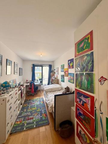Vente                                                      Appartement
                        
                     4 pièces                      91 m2                     à Fontainebleau