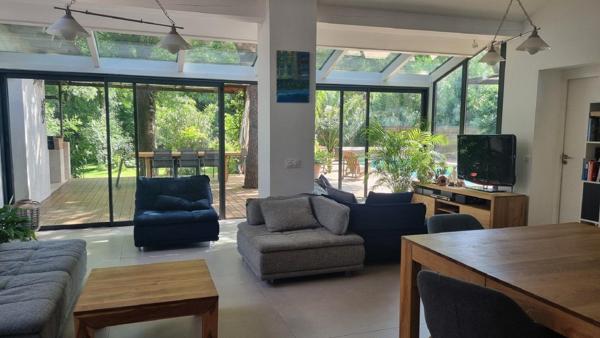 Vente Maison de luxe Saint-Estève 8 Pièces 226 m²