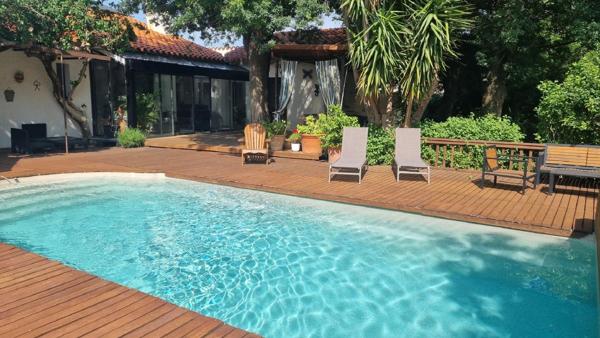Vente Maison de luxe Saint-Estève 8 Pièces 226 m²